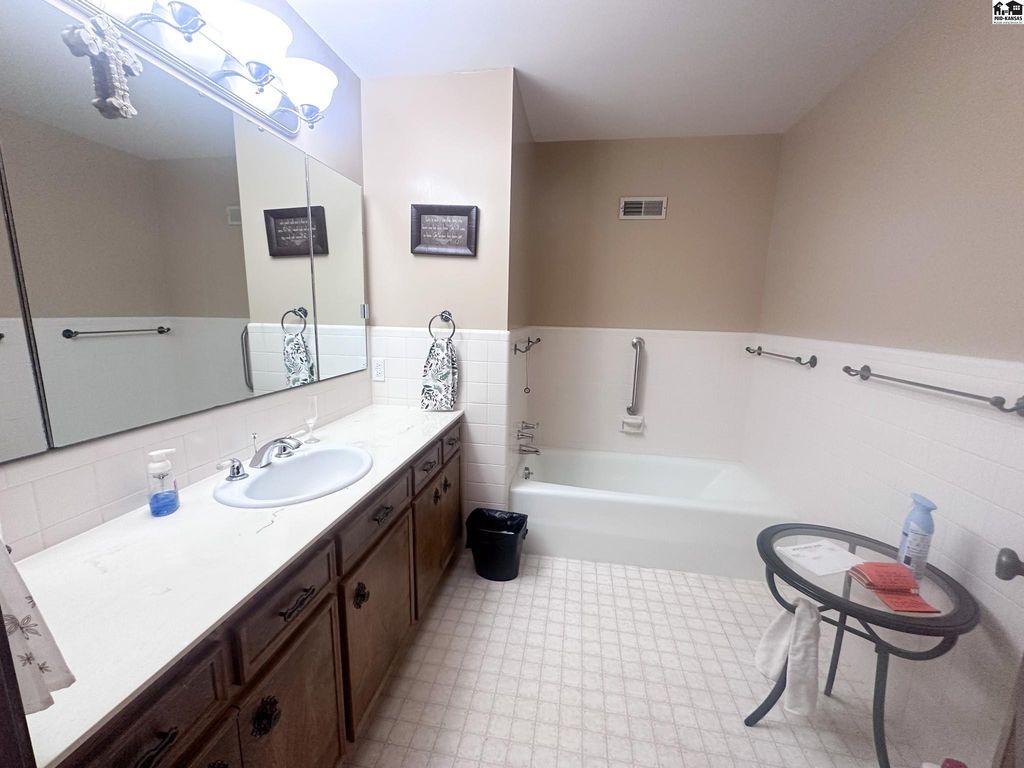 543 Terrace Dr