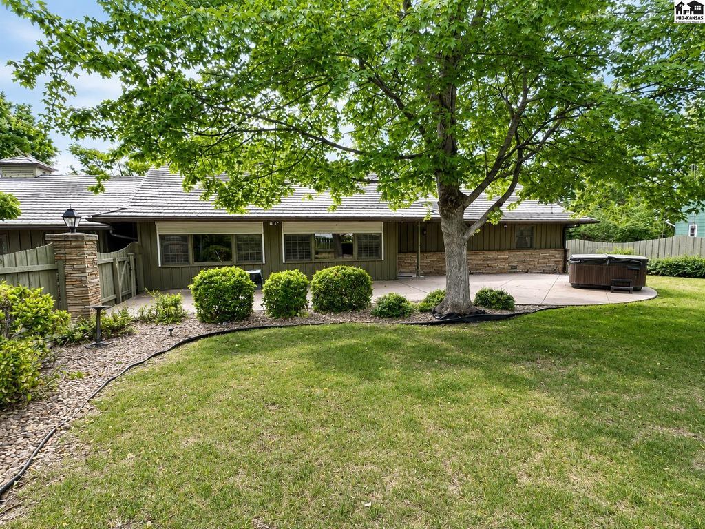 543 Terrace Dr