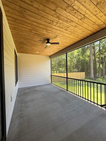 141 Babb Rd, Campobello, SC 29322