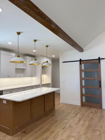 141 Babb Rd, Campobello, SC 29322