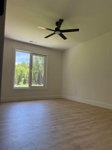 141 Babb Rd, Campobello, SC 29322