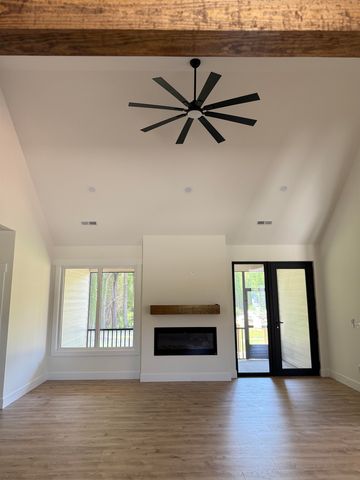 141 Babb Rd, Campobello, SC 29322