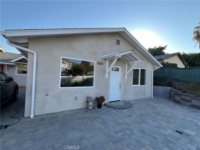 11613 Eldridge Avenue, Sylmar, CA 91342