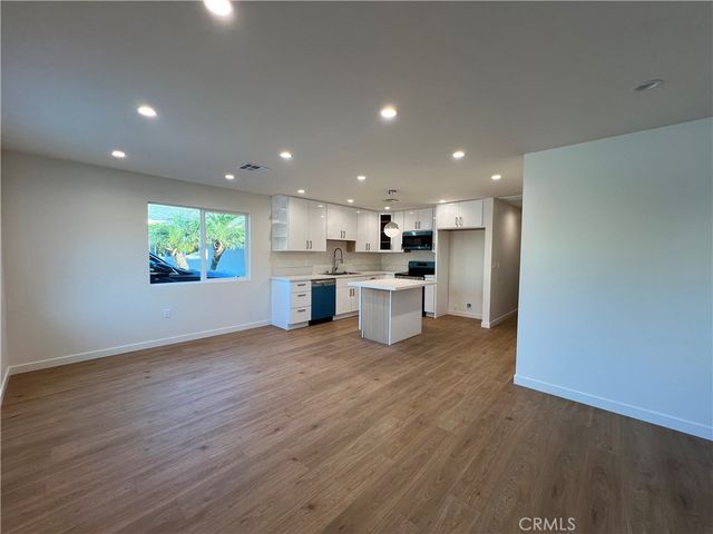 11613 Eldridge Avenue, Sylmar, CA 91342
