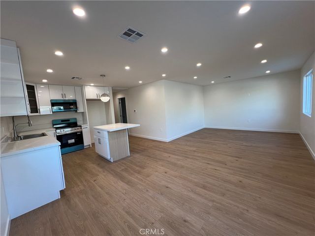 11613 Eldridge Avenue, Sylmar, CA 91342
