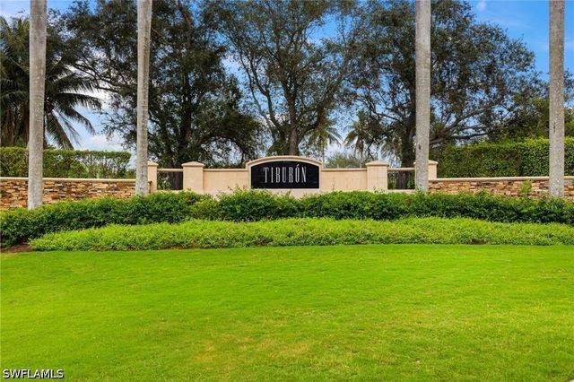 2728 Tiburon BLVD E 401, Naples, FL 34109