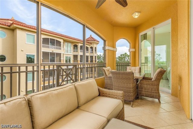 2728 Tiburon BLVD E 401, Naples, FL 34109