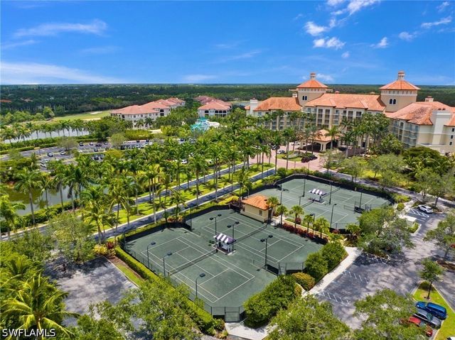 2728 Tiburon BLVD E 401, Naples, FL 34109