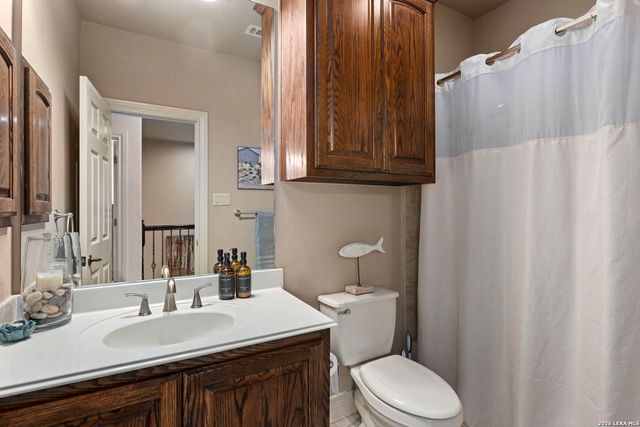 203 CAVAYO TRL, Helotes, TX 78023