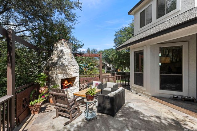 203 CAVAYO TRL, Helotes, TX 78023