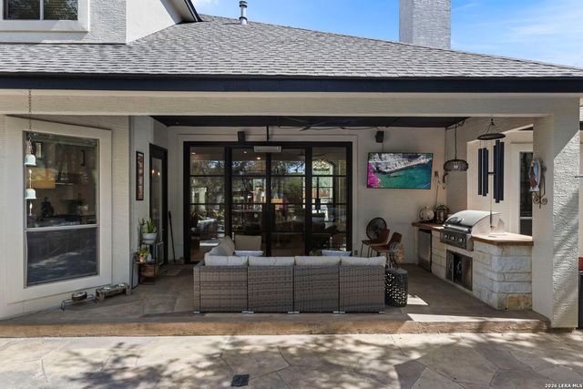 203 CAVAYO TRL, Helotes, TX 78023