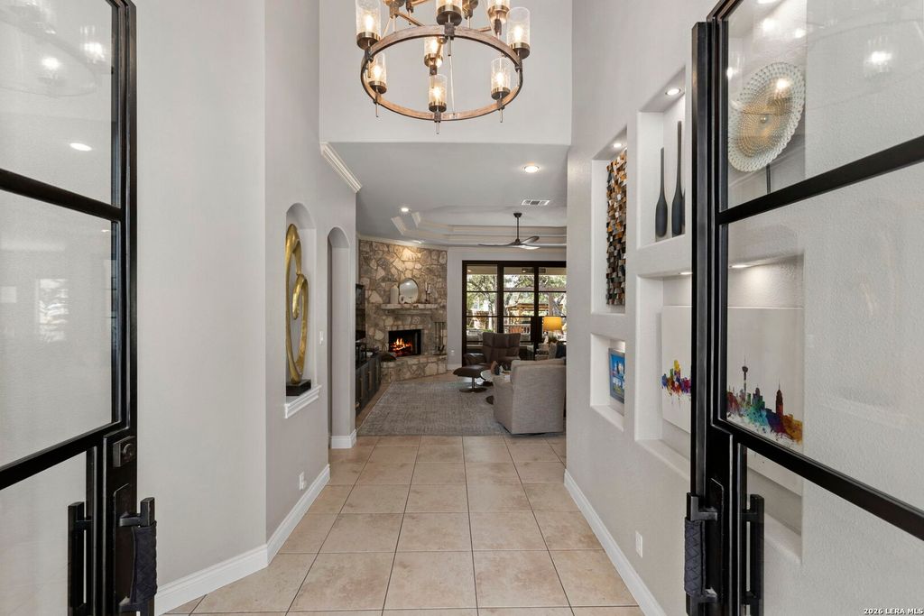 203 CAVAYO TRL, Helotes, TX 78023