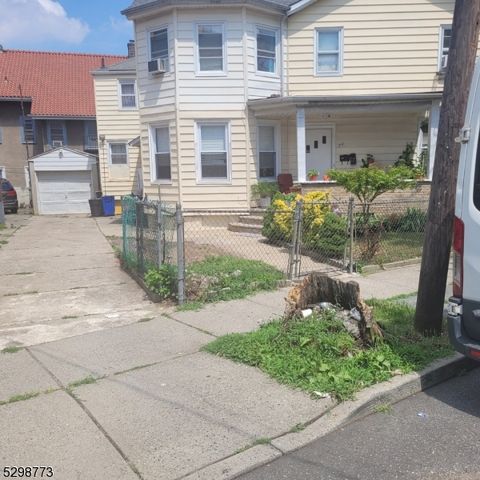 108 Park Pl, Passaic City, NJ 07055