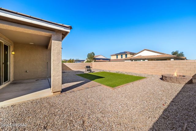 6623 E Via Jardin Verde, Tucson, AZ 85756