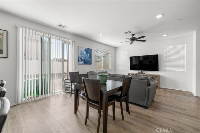 2476 Gunner Ridge, Rialto, CA 92377