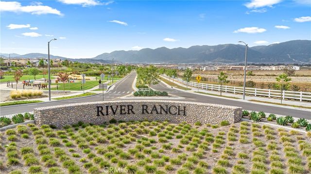 2476 Gunner Ridge, Rialto, CA 92377