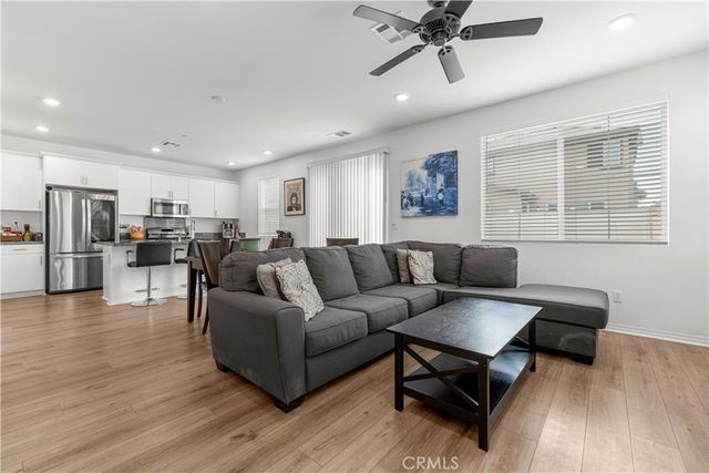 2476 Gunner Ridge, Rialto, CA 92377