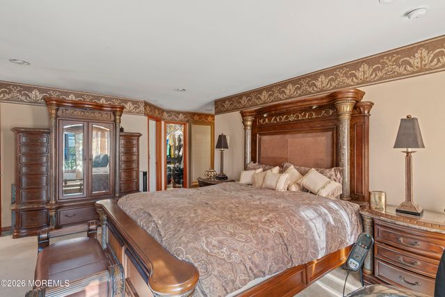 305 Woodview Court, Toms River, NJ 08755