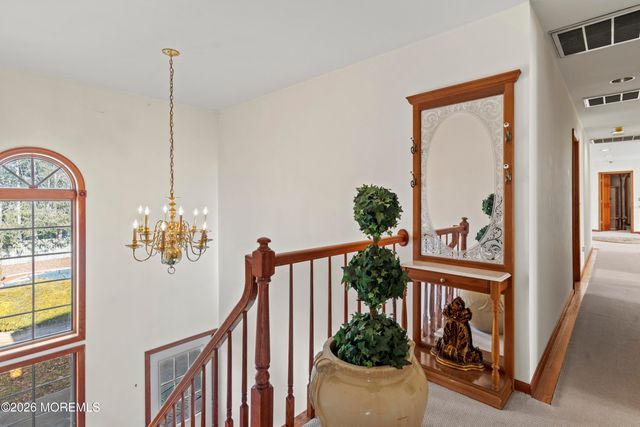 305 Woodview Court, Toms River, NJ 08755