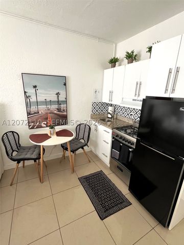 3710 Collins Ave N-208, Miami Beach, FL 33140