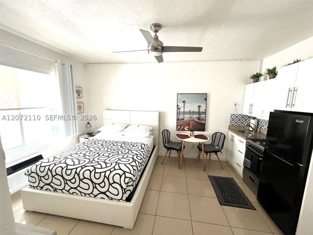 3710 Collins Ave N-208, Miami Beach, FL 33140