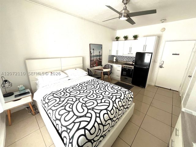 3710 Collins Ave N-208, Miami Beach, FL 33140