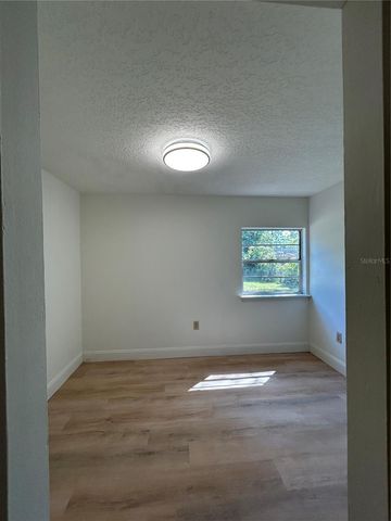 2024 DIXIE AVENUE, Eustis, FL 32726