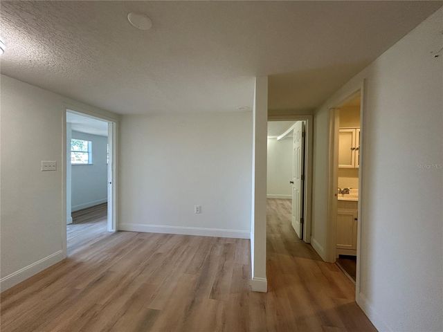 2024 DIXIE AVENUE, Eustis, FL 32726