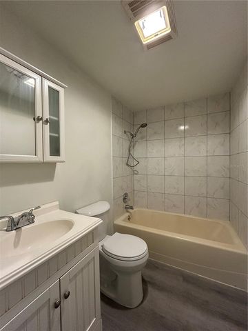 2024 DIXIE AVENUE, Eustis, FL 32726