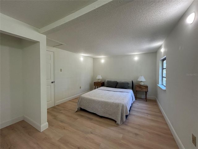 2024 DIXIE AVENUE, Eustis, FL 32726