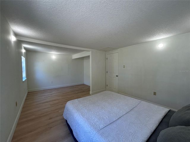 2024 DIXIE AVENUE, Eustis, FL 32726