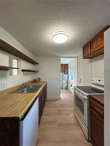 2024 DIXIE AVENUE, Eustis, FL 32726