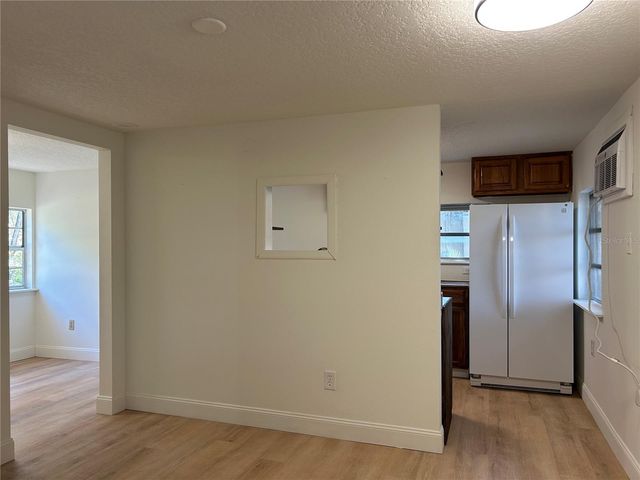 2024 DIXIE AVENUE, Eustis, FL 32726