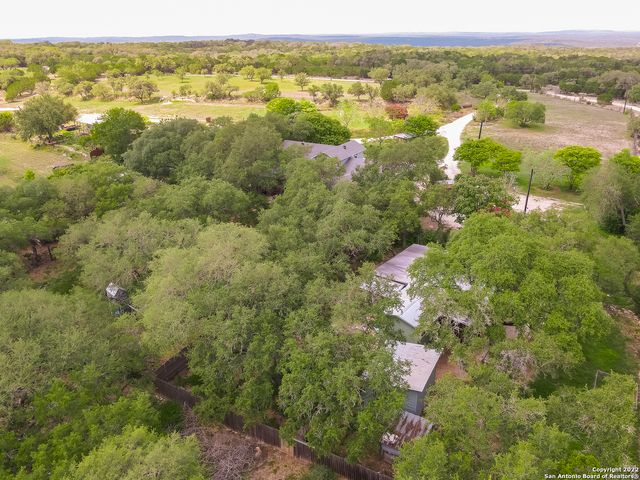 1060 DEMI JOHN BEND RD, Canyon Lake, TX 78133