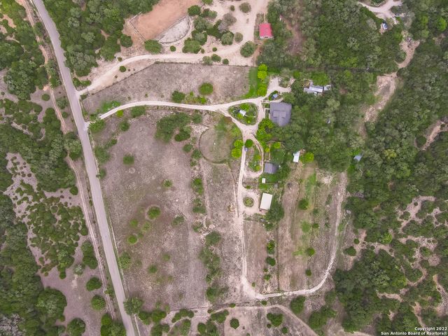 1060 DEMI JOHN BEND RD, Canyon Lake, TX 78133