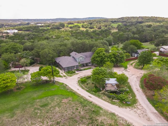 1060 DEMI JOHN BEND RD, Canyon Lake, TX 78133