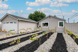 1205 Marguerite St, Livermore, CA 94550