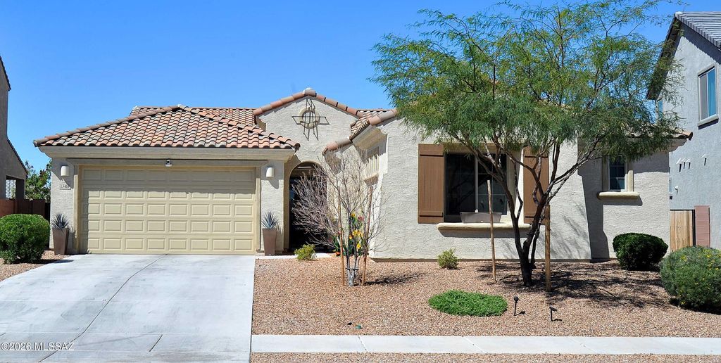 13469 E Joseph Mills Lane, Tucson, AZ 85747