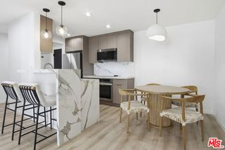 911 N Kings Road 205, West Hollywood, CA 90069