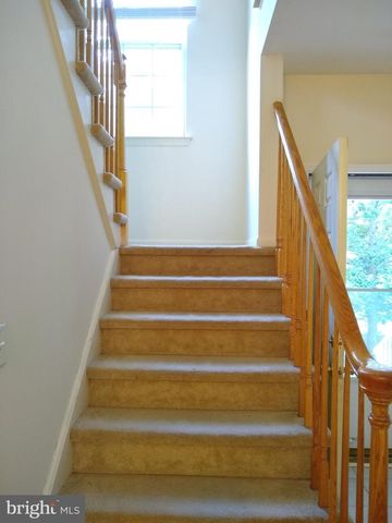 19 WORDSWORTH CT, East Windsor, NJ 08520