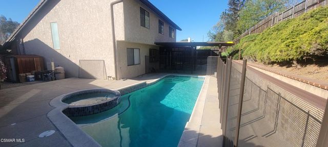 611 Calle Del Sur, Thousand Oaks, CA 91360