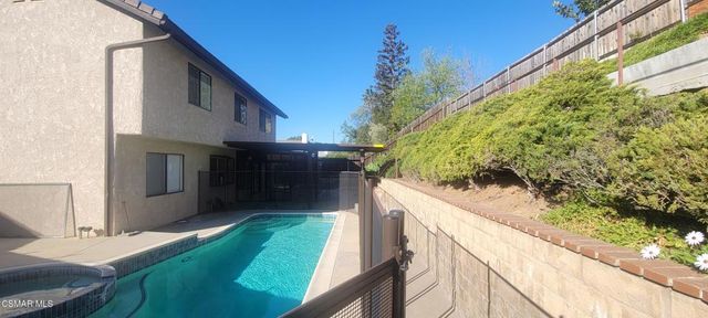 611 Calle Del Sur, Thousand Oaks, CA 91360