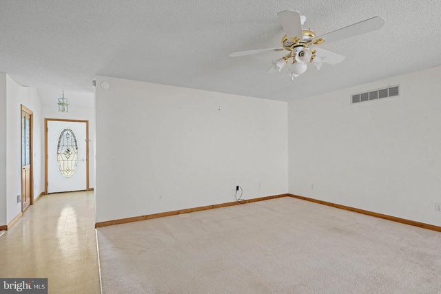 3 NICHOLE DR, Milton, DE 19968
