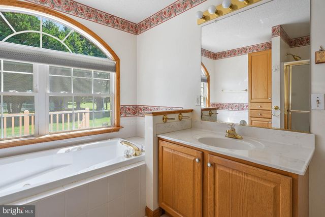 3 NICHOLE DR, Milton, DE 19968