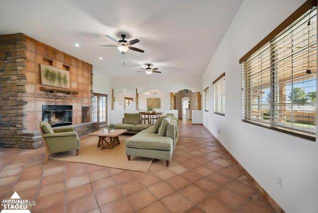 7496 S LINDA LOU Road, Eloy, AZ 85131