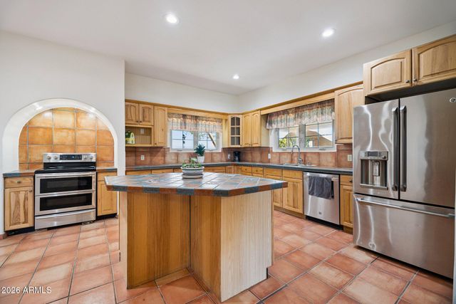 7496 S LINDA LOU Road, Eloy, AZ 85131