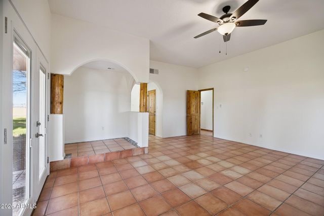 7496 S LINDA LOU Road, Eloy, AZ 85131