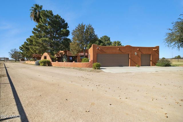 7496 S LINDA LOU Road, Eloy, AZ 85131