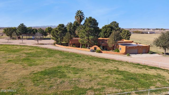 7496 S LINDA LOU Road, Eloy, AZ 85131
