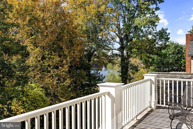 219 WARDOUR DR, Annapolis, MD 21401